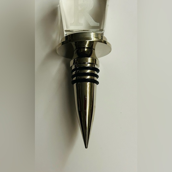 New R Glass and Metal Bottle Stopper 4 3/4" Long 1 1/4" Wide - Picture 6 of 9